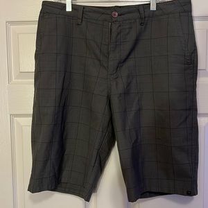 Quicksilver 36W gray shorts